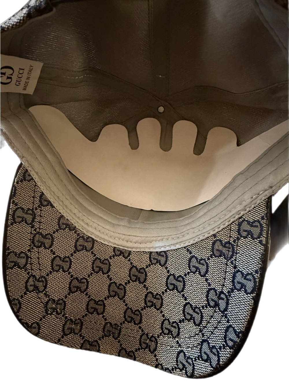 New Gucci Brown GG Monogram Cap with Black Leather trim and Strap with tag. - Picture 3 of 6